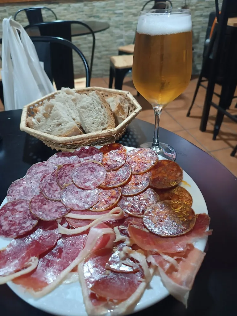 Jorge O_Bar Esmorga_Rodeiro_review