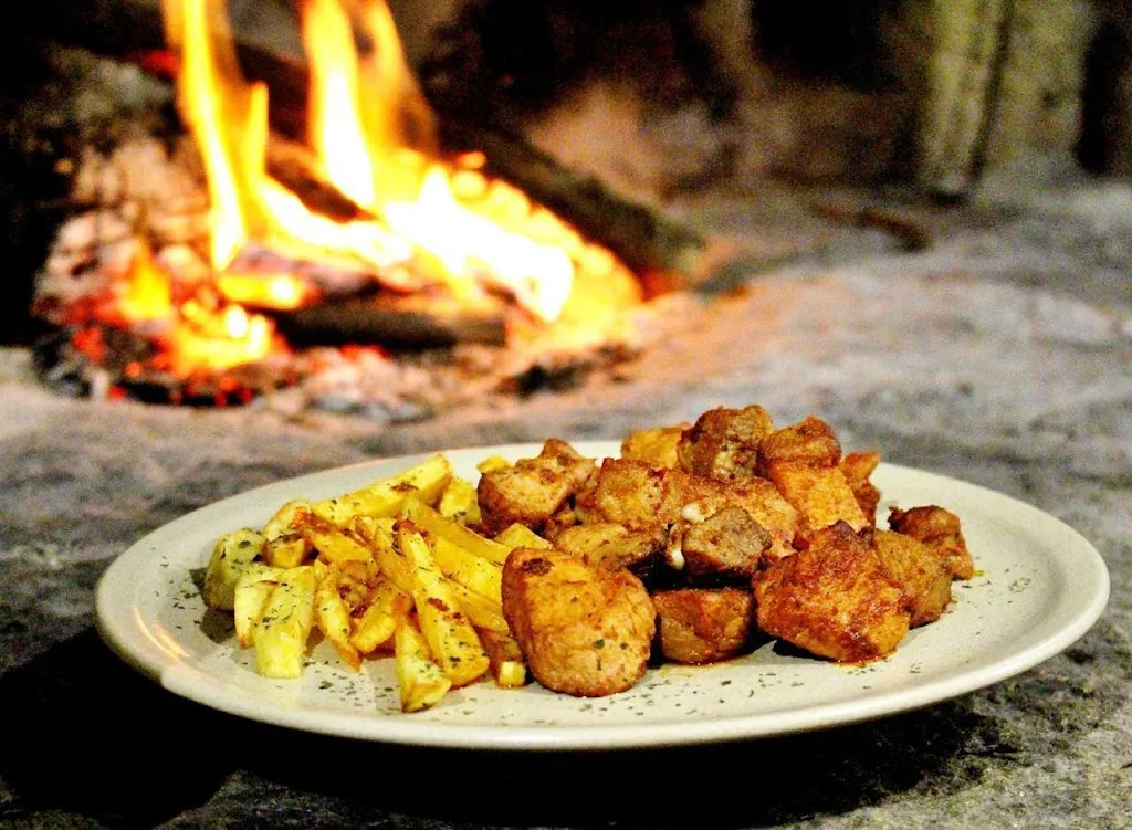 Hospedaje Rústico - Restaurante Os Castaños_Ribadumia_slider_image_3