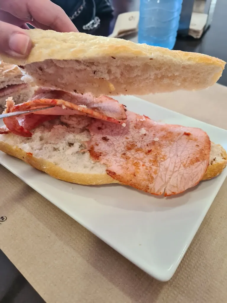 Jaime_Restaurante Gallaecia Food & Coffee_Ribadumia_review