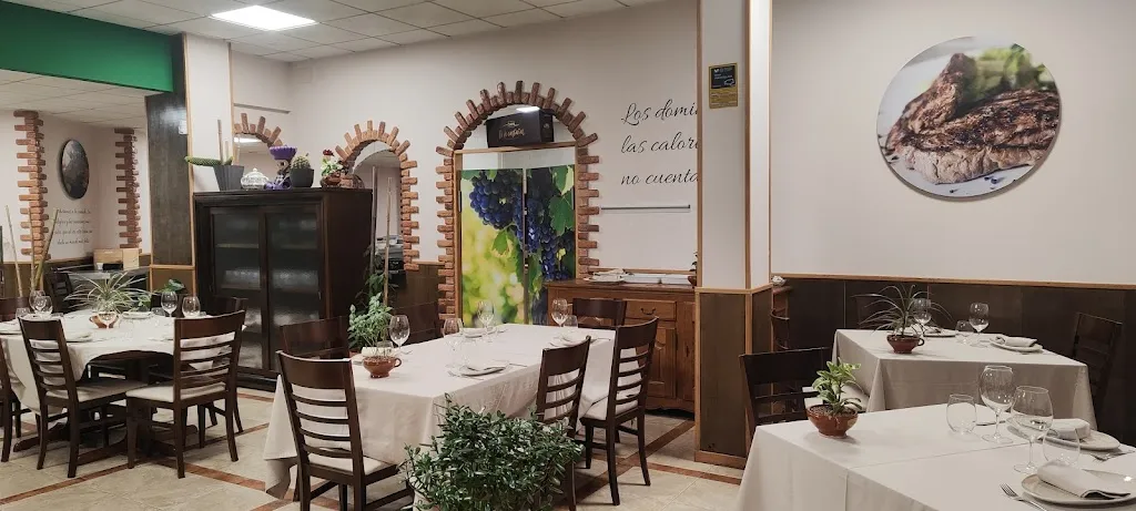 Asador restaurante + Q Taberna restaurant in Salceda de Caselas