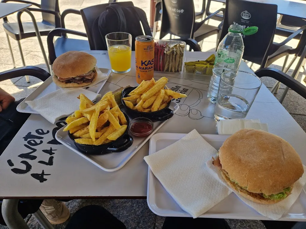 Lara Roque_Carletto_Salceda de Caselas_review