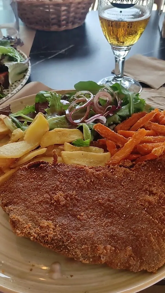 Rest. La Genuina_Nigrán_slider_image_1