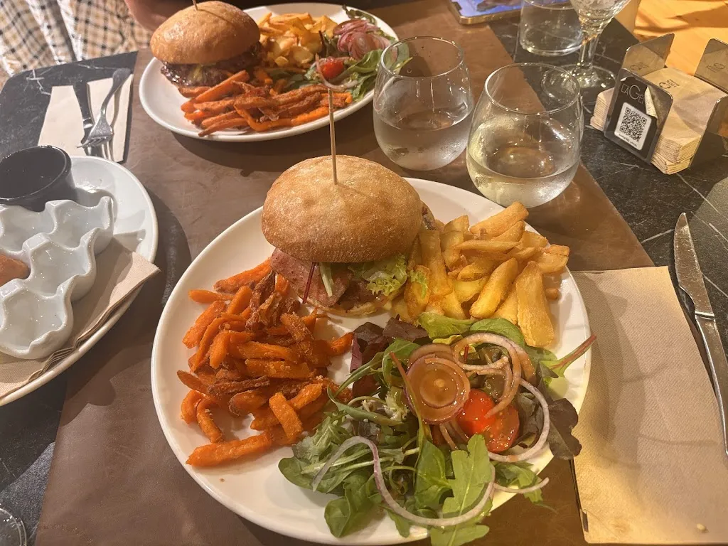 Rest. La Genuina_Nigrán_slider_image_2