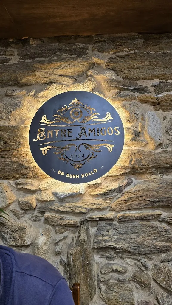 Tom Eck_Taperia Entre Amigos_Nigrán_review