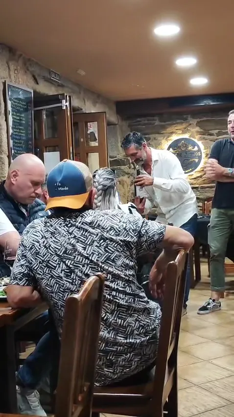 Taperia Entre Amigos_Nigrán_slider_image_2