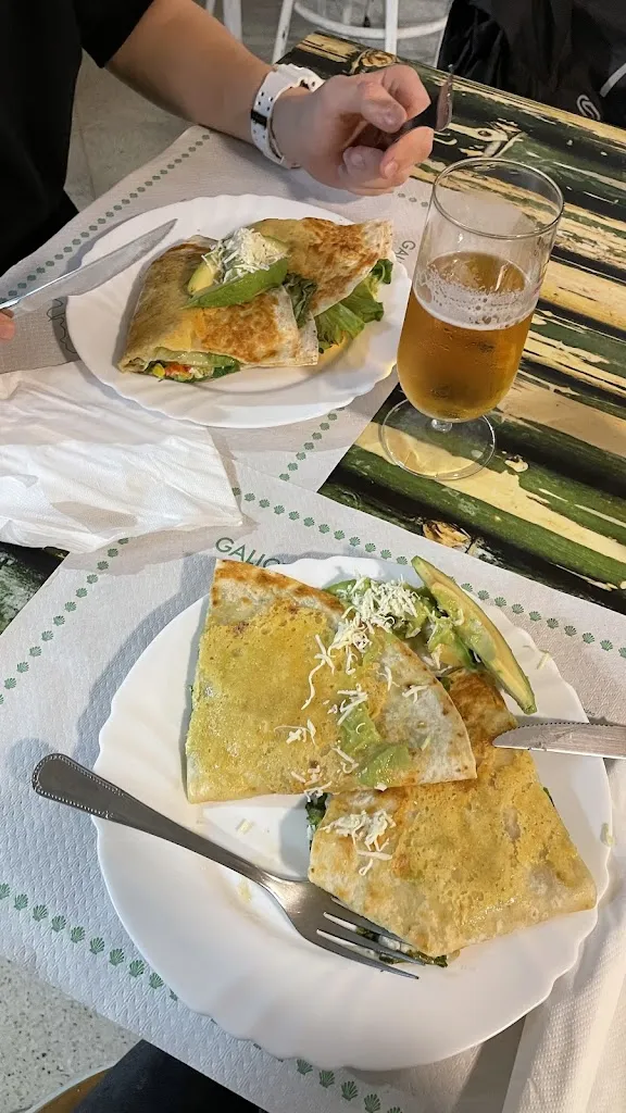 Hannah_Majagua coffee food & drink_Nigrán_review