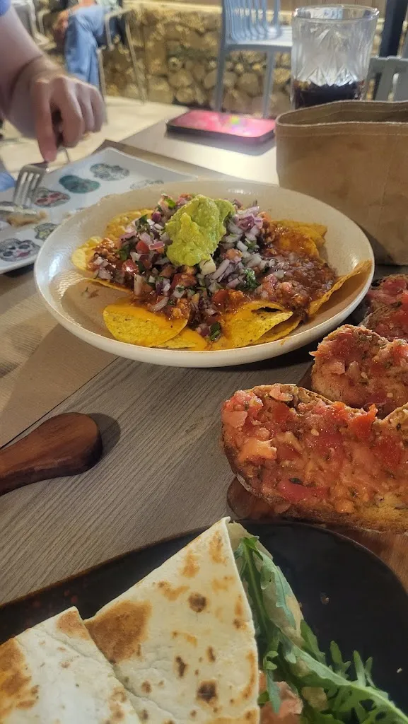 R. R._La mamoneria_Nigrán_review