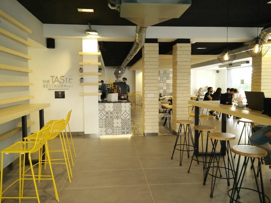 Coffee & meal By The Coffee Land restaurant in Nigrán