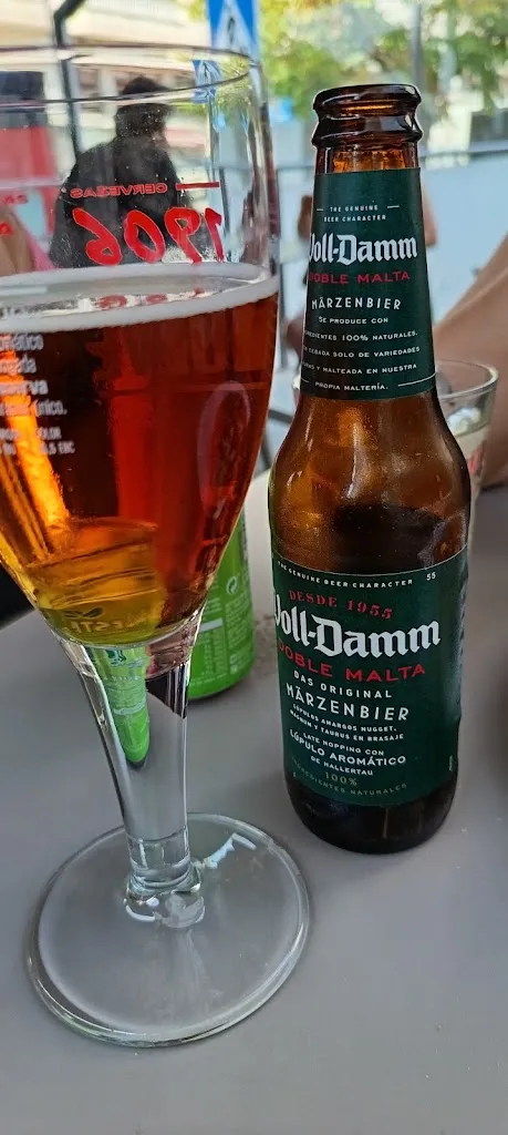 Manu Pantera_Café Venus_Nigrán_review