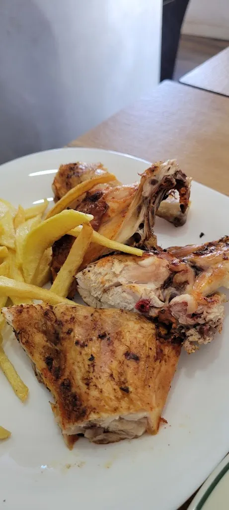 Mocmoc P_Comemos o q?_Nigrán_review