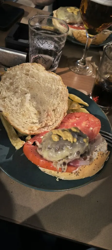 José Carlos Perez Baena_Ameri Køzy_Nigrán_review