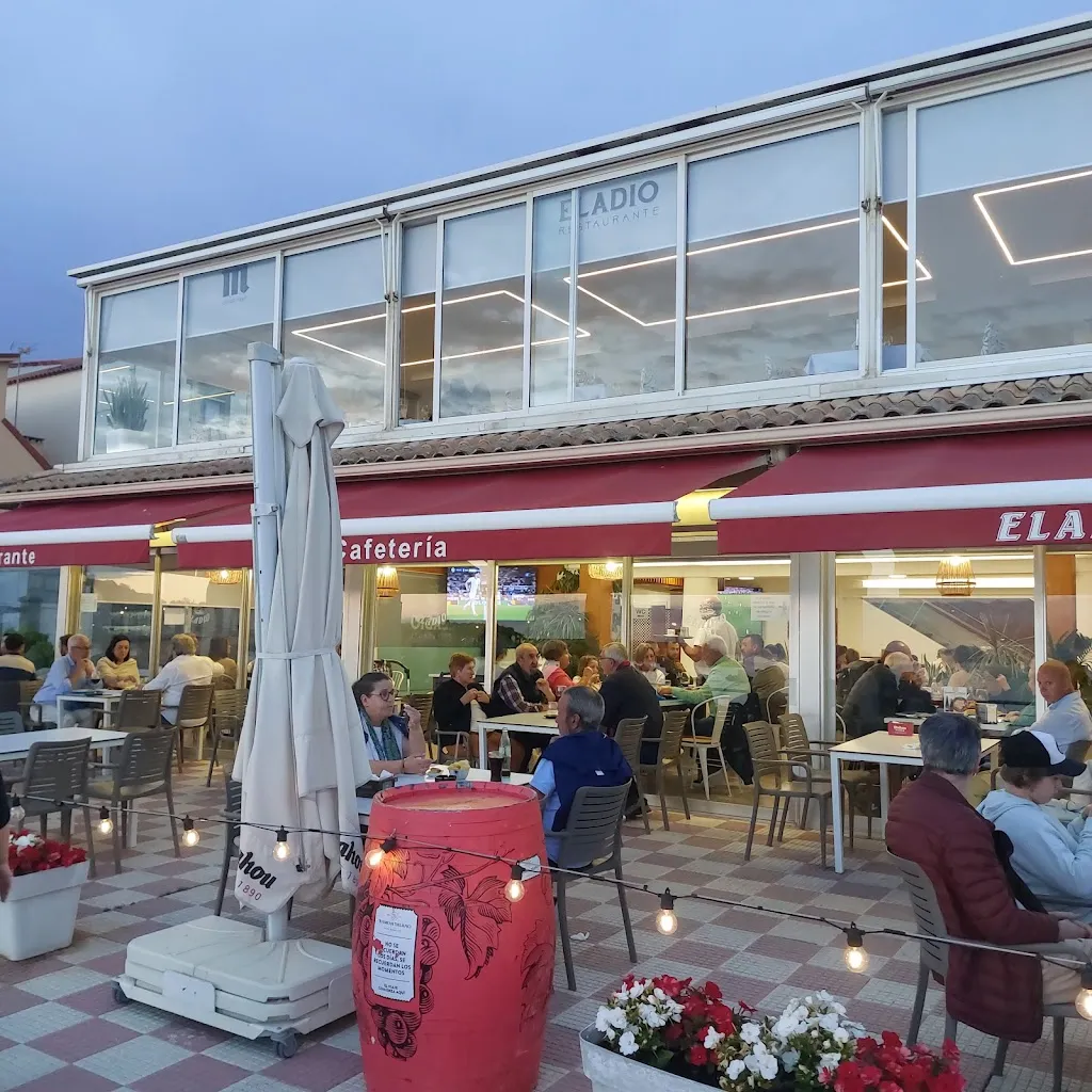 Bar & Restaurante Eladio_Nigrán_slider_image_1