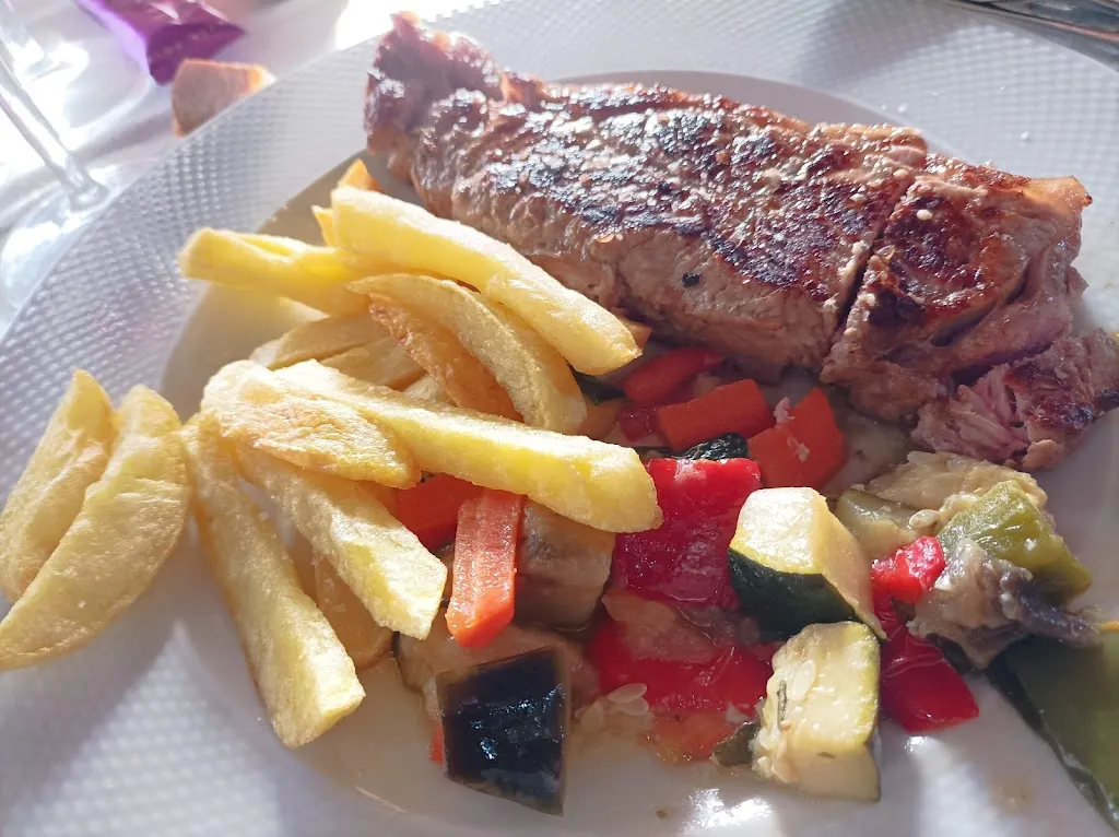 Gabriel Carrera_A Finca Do Parrulo_Ponteareas_review