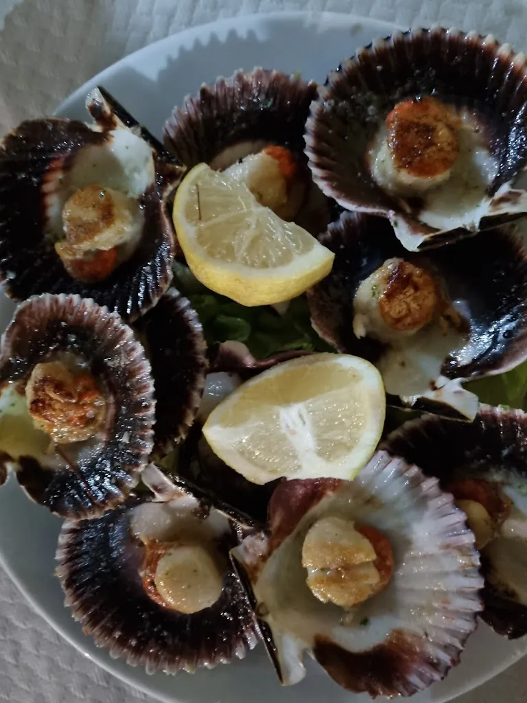 Matthew Hobday_Nosa Terra_Ponteareas_review