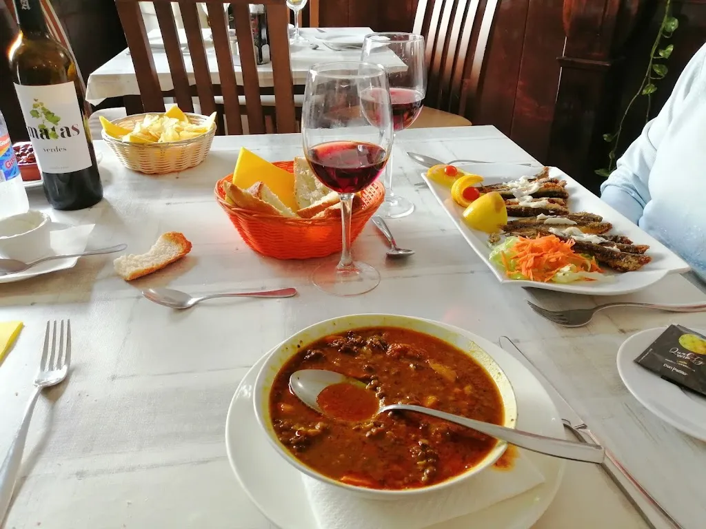 Ian.H Foster_Bar Cafetería La Cultural_Teulada_review