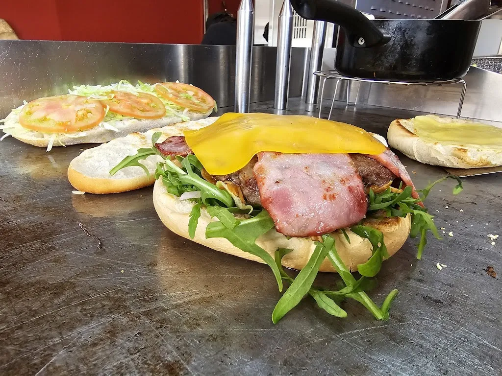 PIPOS BURGUER restaurant in Ponteareas