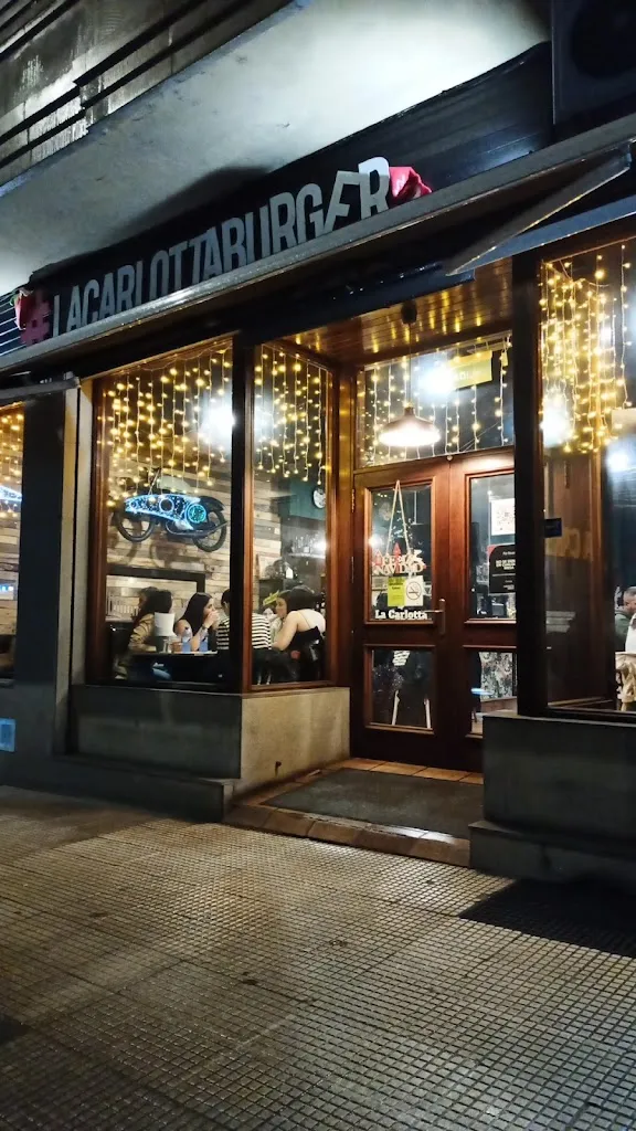 LA CARLOTTA BURGER restaurant in Ponteareas