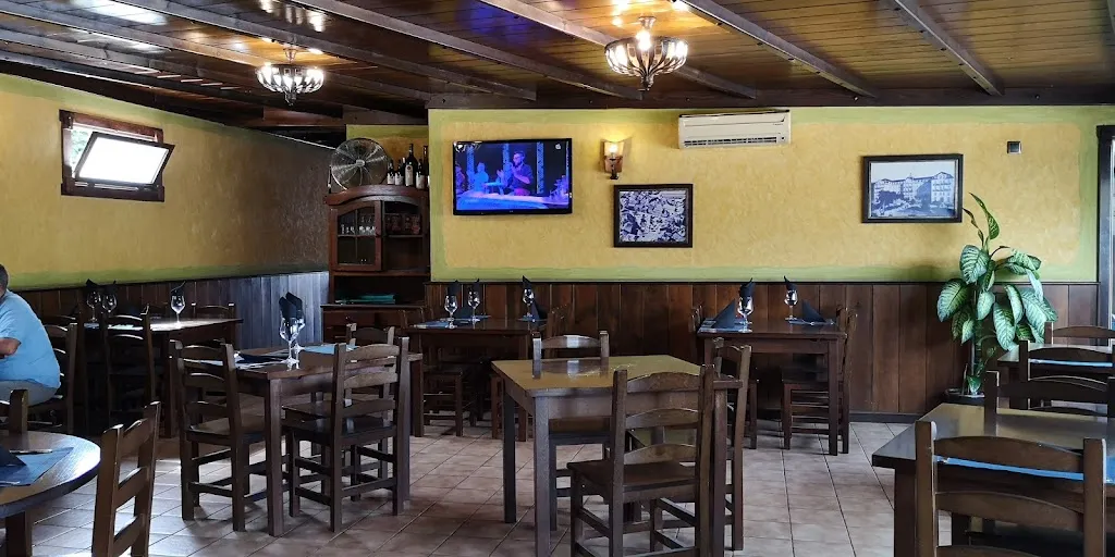 Asador Tapería Antón restaurant in Ponteareas
