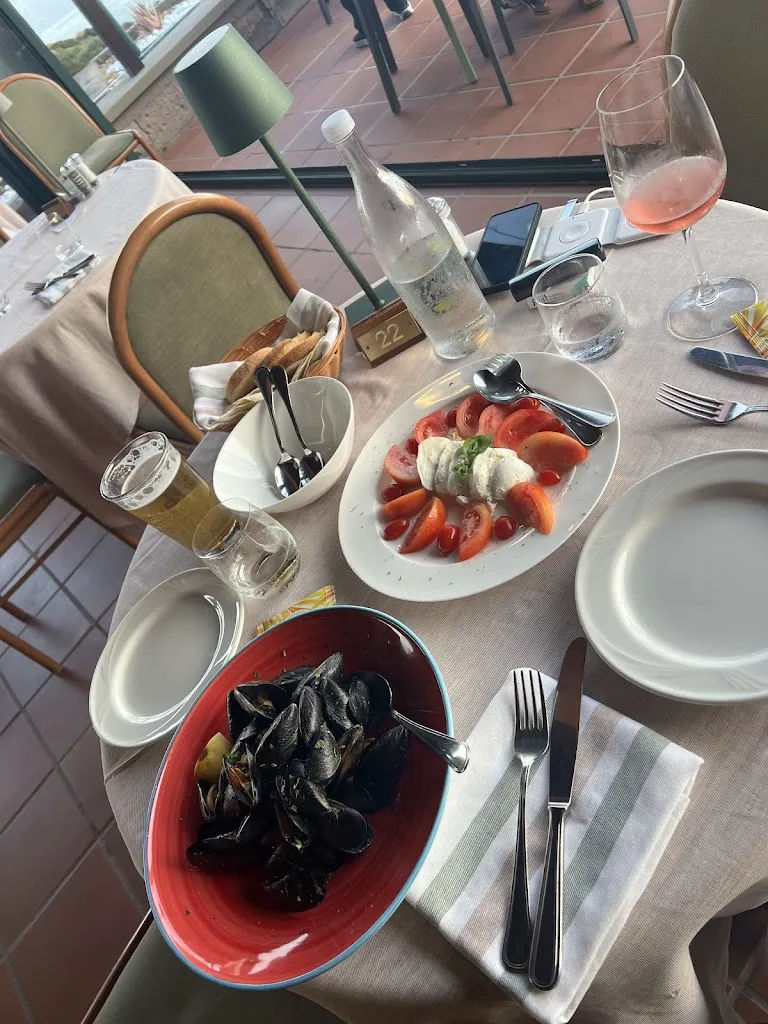 Anna Bykova_Panoramic Restaurant Baia Eco Village_Teulada_review