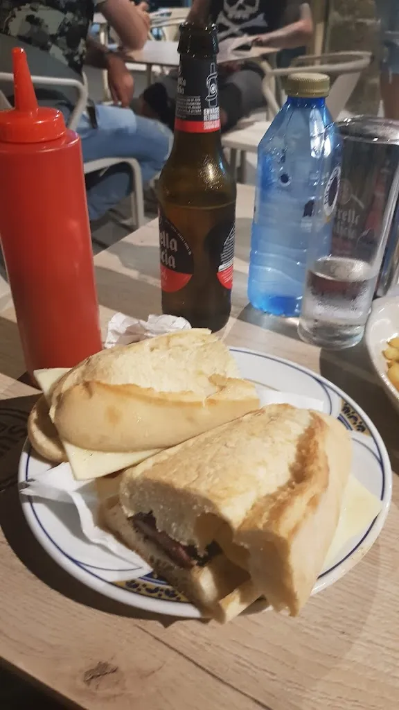 Davoastur_La Esquina_Ponteareas_review