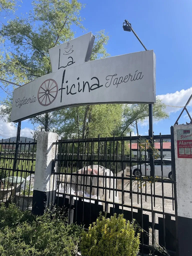 Marcos Díaz_Cafetería Taperia La Oficina_Ponteareas_avis