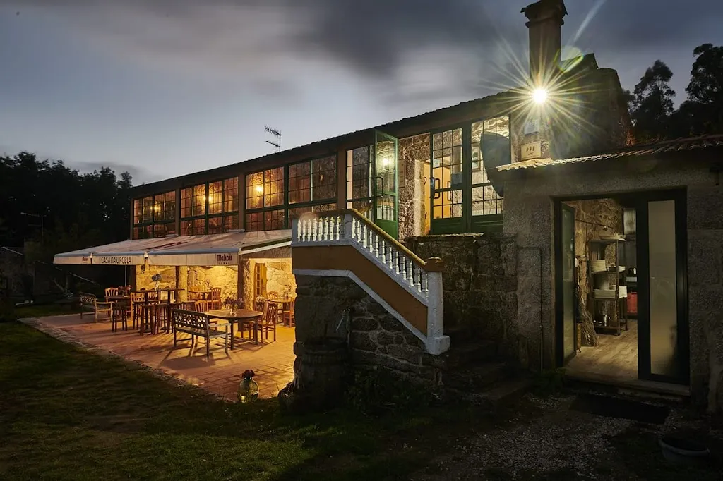 CASA DA URCELA & CASA DO CRIBEIRO_Ponteareas_slider_image_1