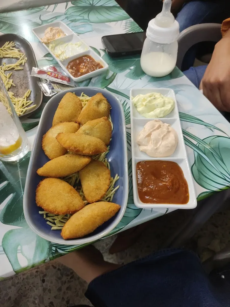 Taperia voltou tapas e brasileiras e gallegas_Ponteareas_slider_image_3