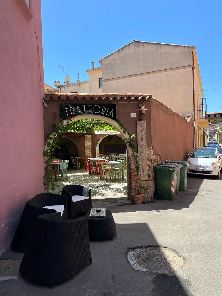 Paul Sozi_Rosa e Cadira_Teulada_review