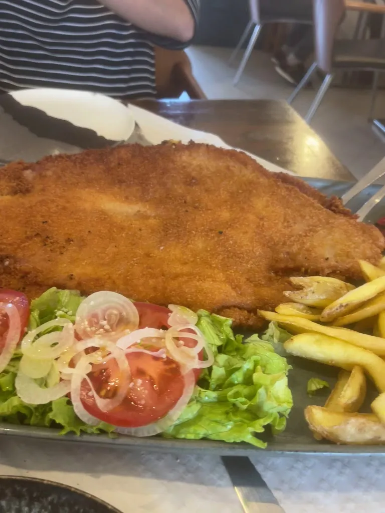 A Cantinera restaurant in Salvaterra de Miño