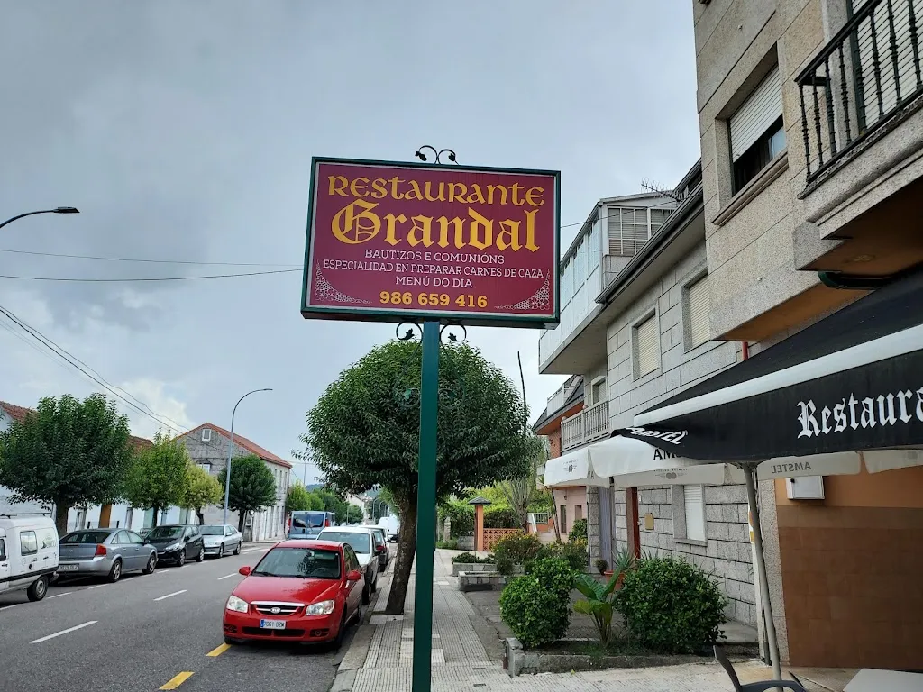 Restaurante Grandal  restaurant in Salvaterra de Miño
