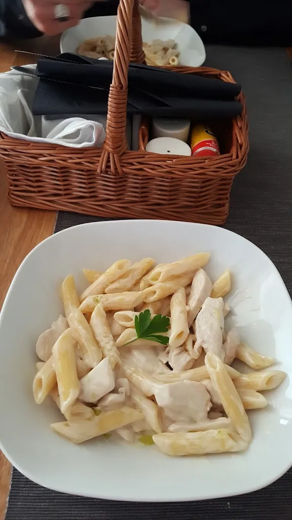 Menu_CARL - kohvik & pagariäri_Valga_image_3