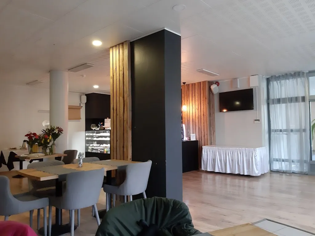 CARL - kohvik & pagariäri_Valga_slider_image_3