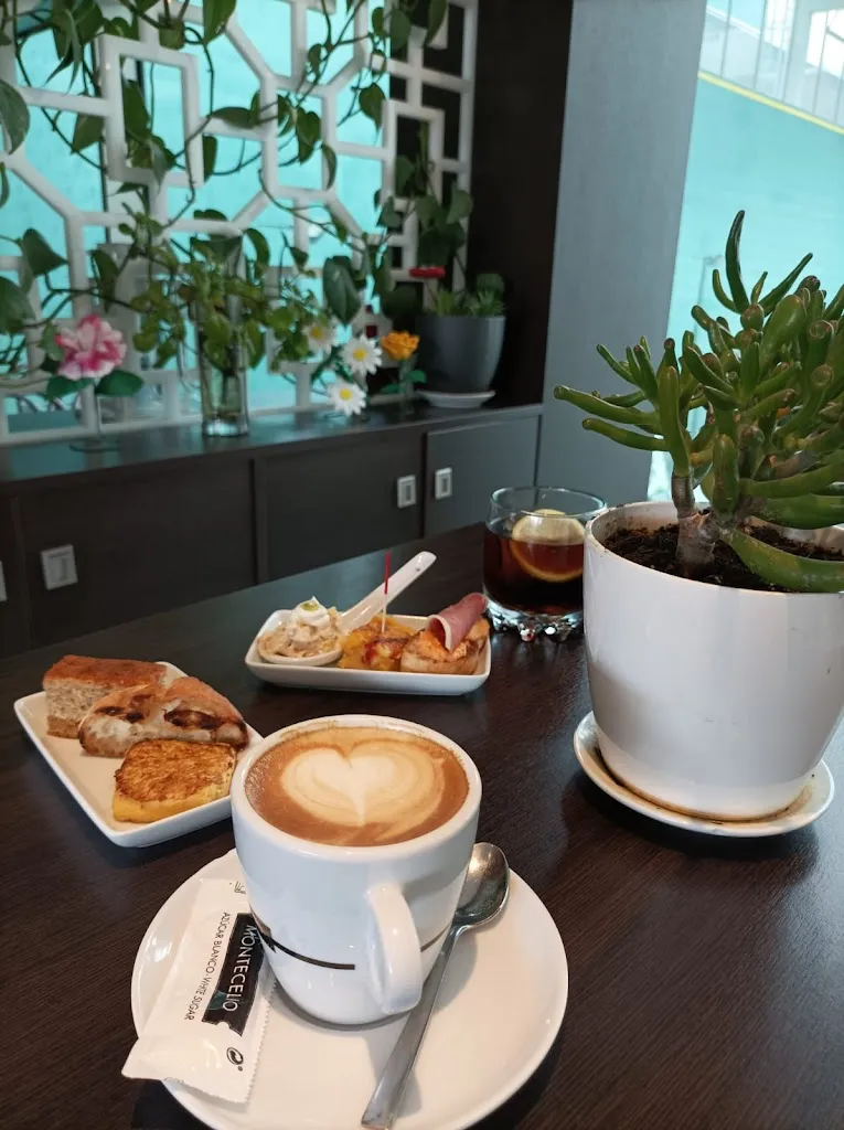 Café Bar Ugía_Silleda_slider_image_3