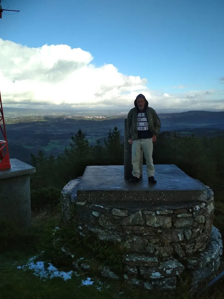 Jesús Gómez_Porta do Sol de Lamela_Silleda_review