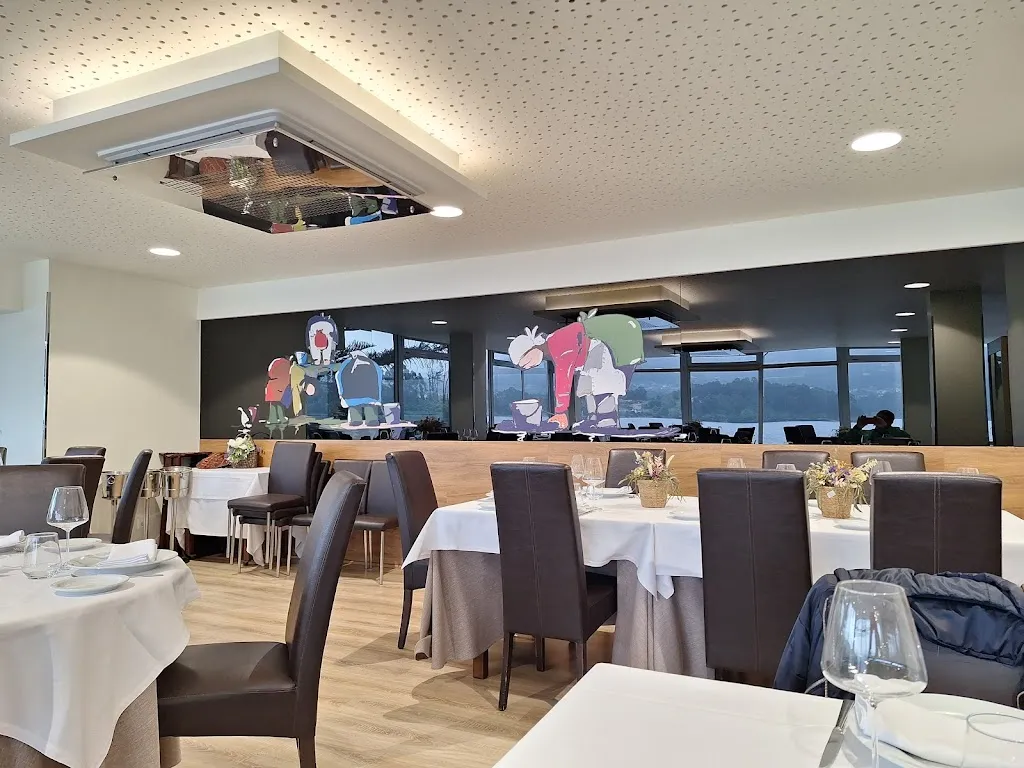 Restaurante Veiramar Arcade restaurant in Soutomaior