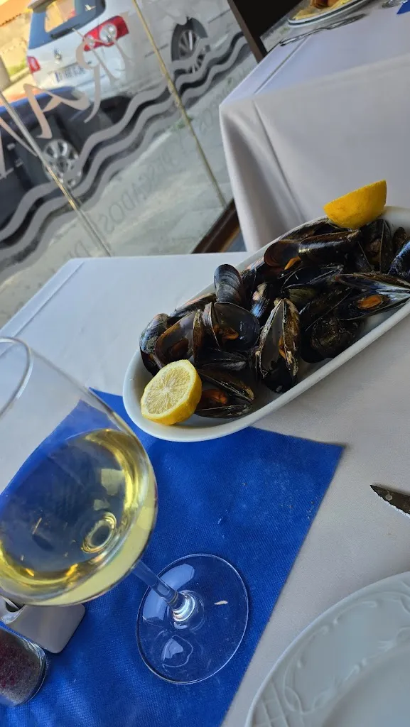 Reinaldo Mendes Carvalho Júnior_Marisquería en Arcade_Soutomaior_review