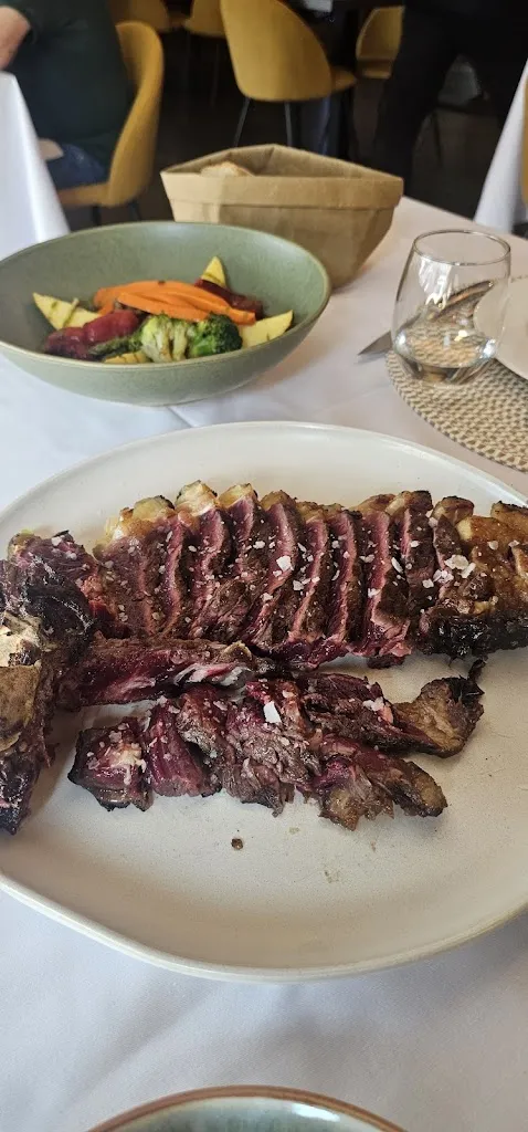 Andres Cal Malleiro_AS MATILDES_Soutomaior_review