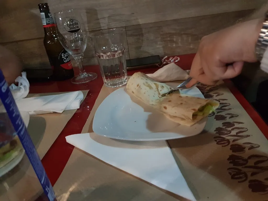 Bego Braña_O Pote...Bocateria...cafeteria.._Soutomaior_recensione