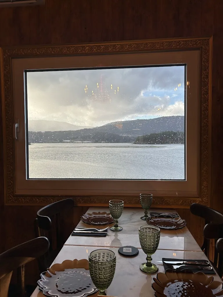 Cait R_Trece Restobar_Soutomaior_review