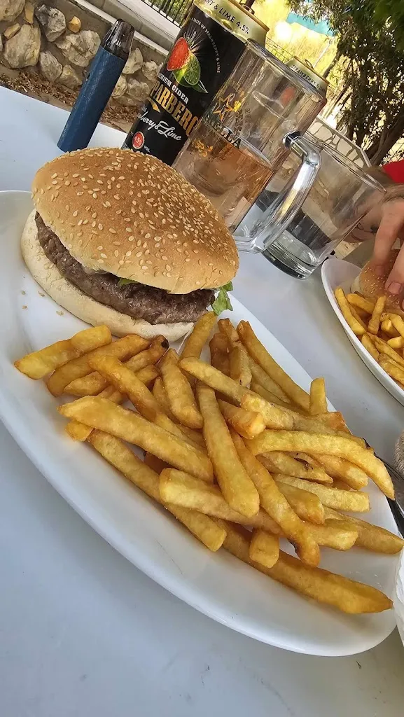 Born PvP_Restaurante Mahimon Meson_Albánchez_review