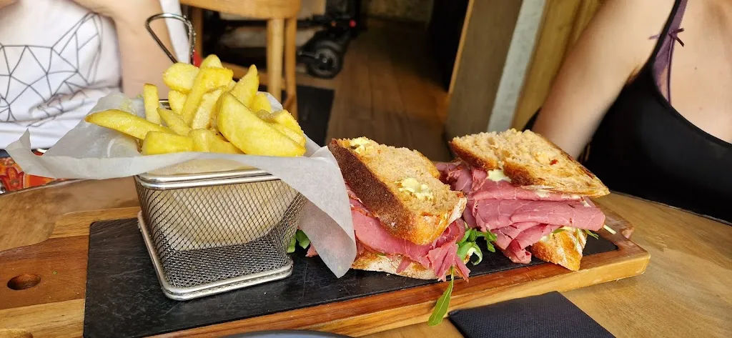 Menu_La Merecida_Alberca La_image_6