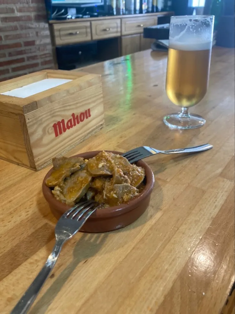 Patxi “Patxi”_Bar Victrilis Pub_Aldeadávila de la Ribera_review