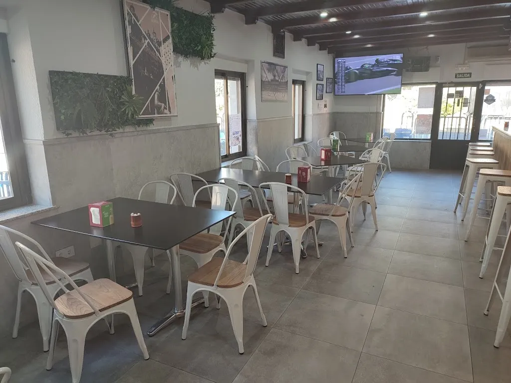 Bar Mati restaurant in Aldeatejada