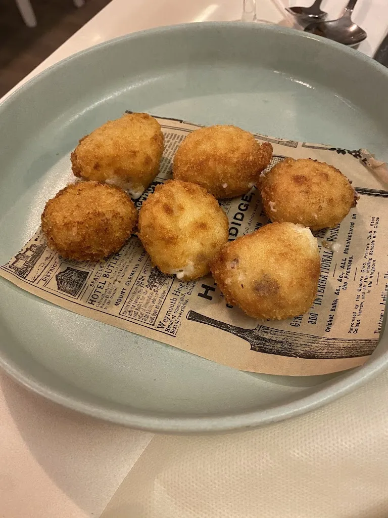 Naila Paterna_Restaurante La Orensana_Vigo_review