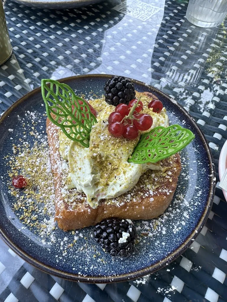 Ayesha Sheik_La Cultural Brunch Vigo_Vigo_review