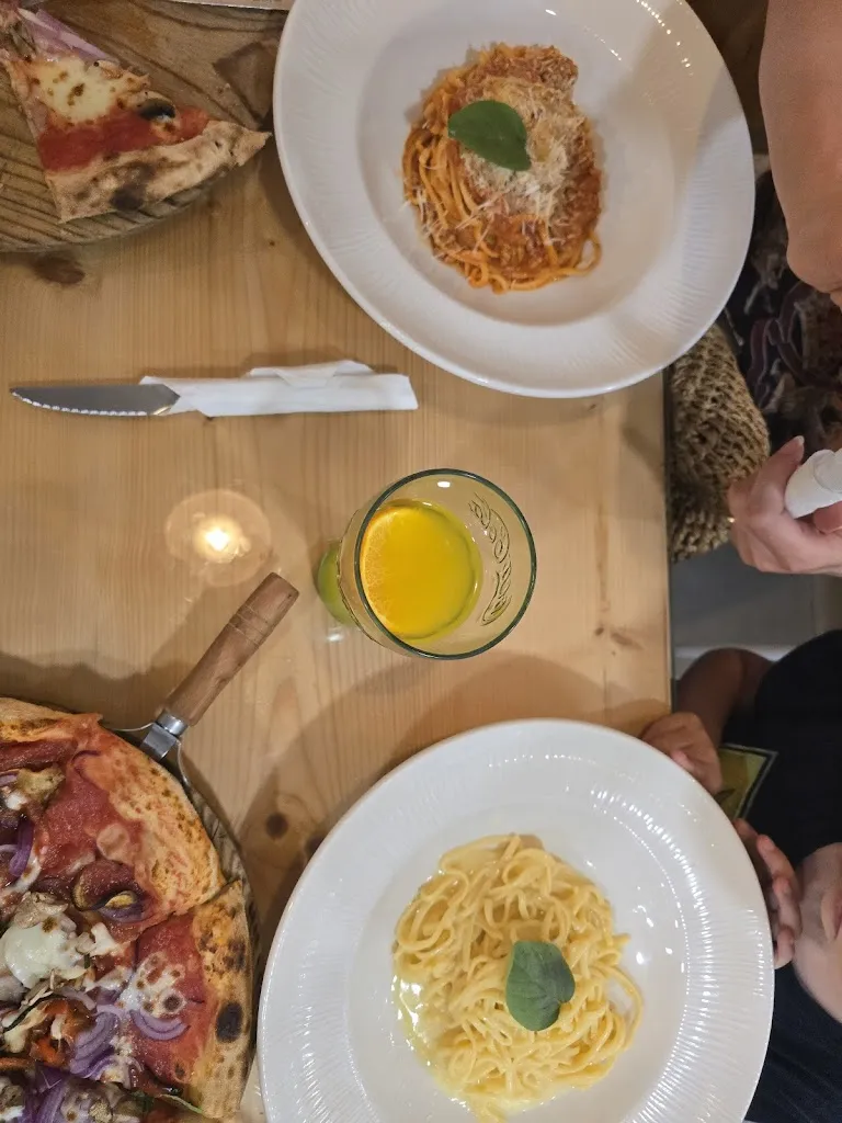 Radek Dohnal_Don Marco Pizza_Vigo_review