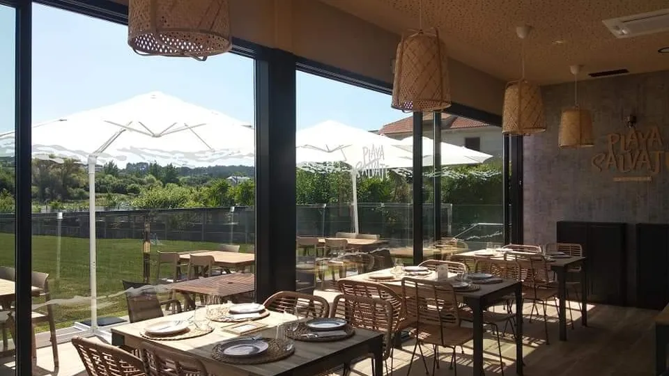 Playa salvaje Sanxenxo Gastrobar restaurant in Sanxenxo