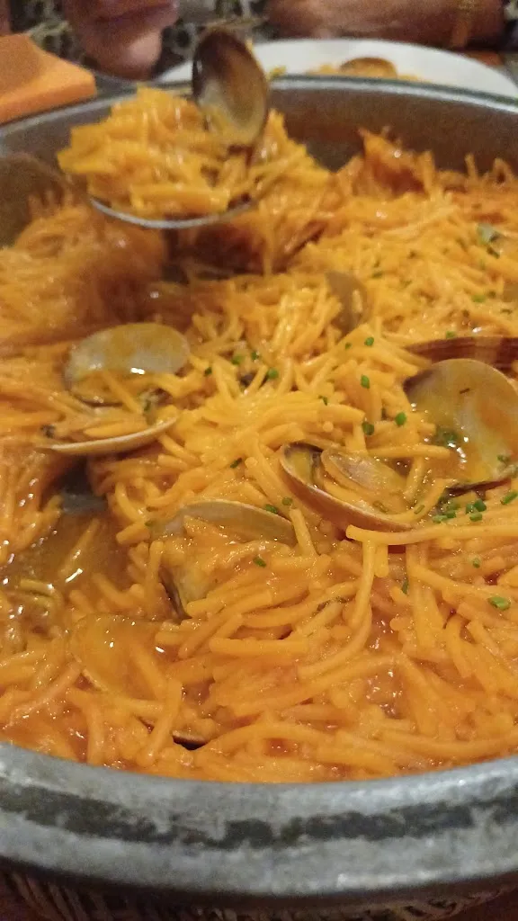 Ricardo Conceicao_Mesón A Curva_Sanxenxo_review