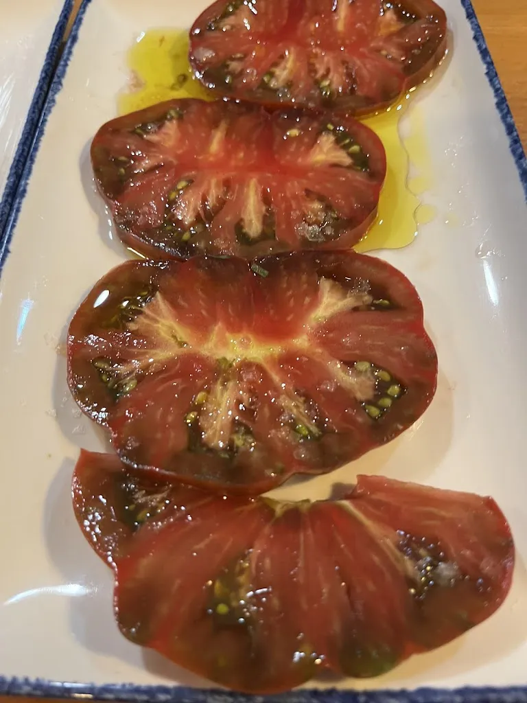 Javier Amigo Miranda_Mesón A Curva_Sanxenxo_review