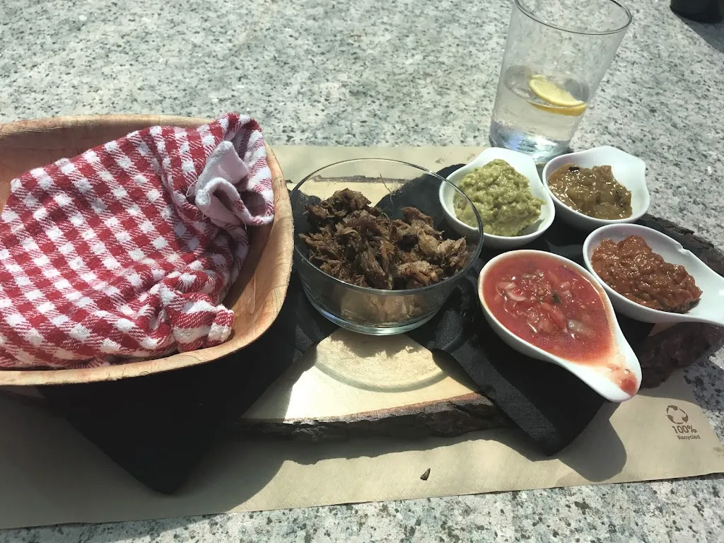 Victoria Gamboa_Dukes Restaurante & Habitaciones_Sanxenxo_review